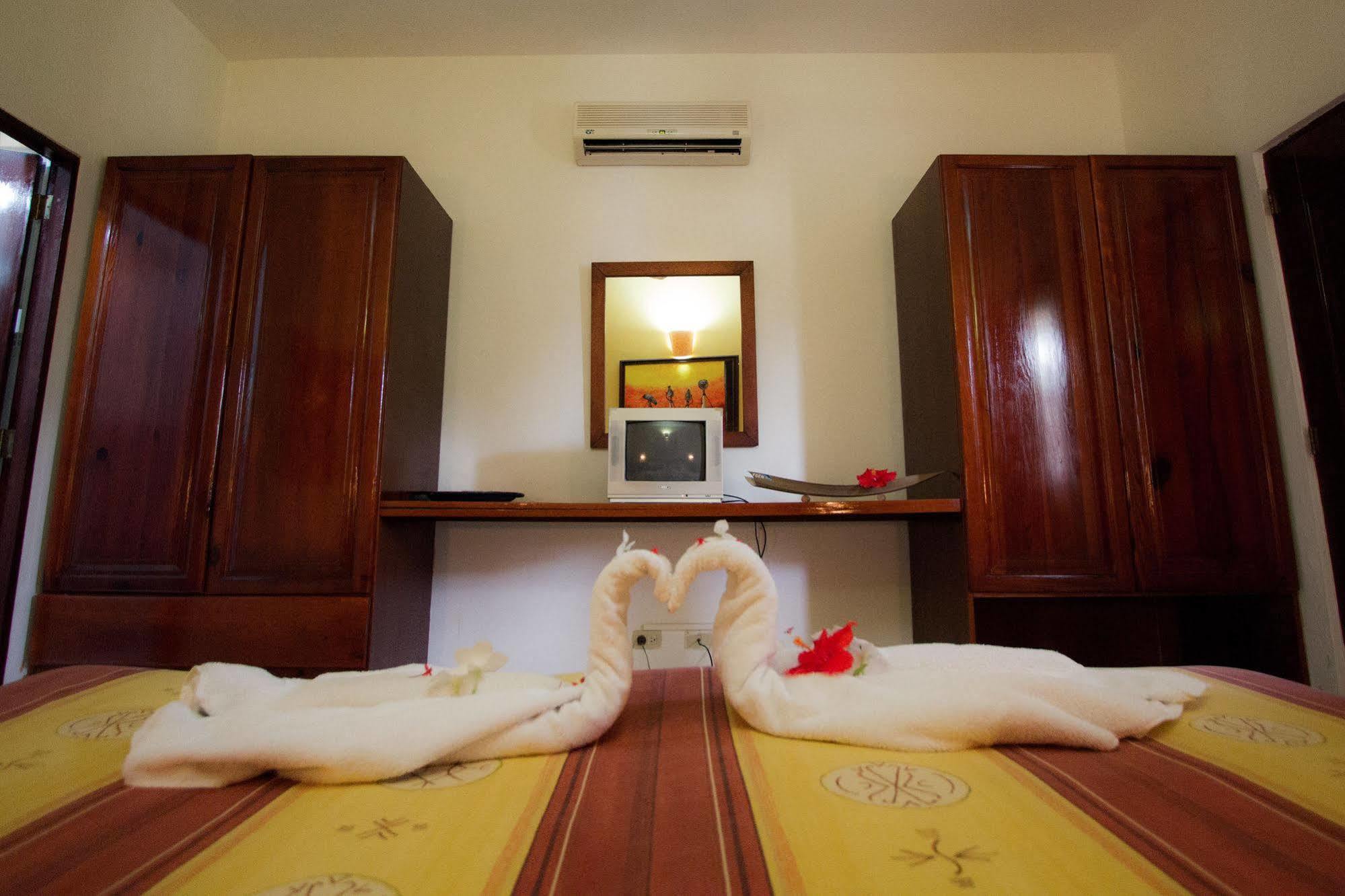 Soficu Hotel El Eden Dominicus 바야히베 외부 사진